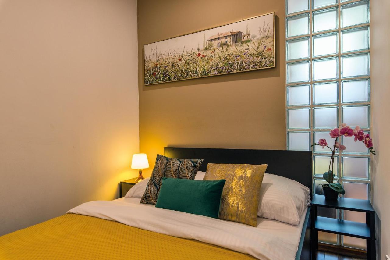 Galeria Italiana Apartments Breslavia Esterno foto