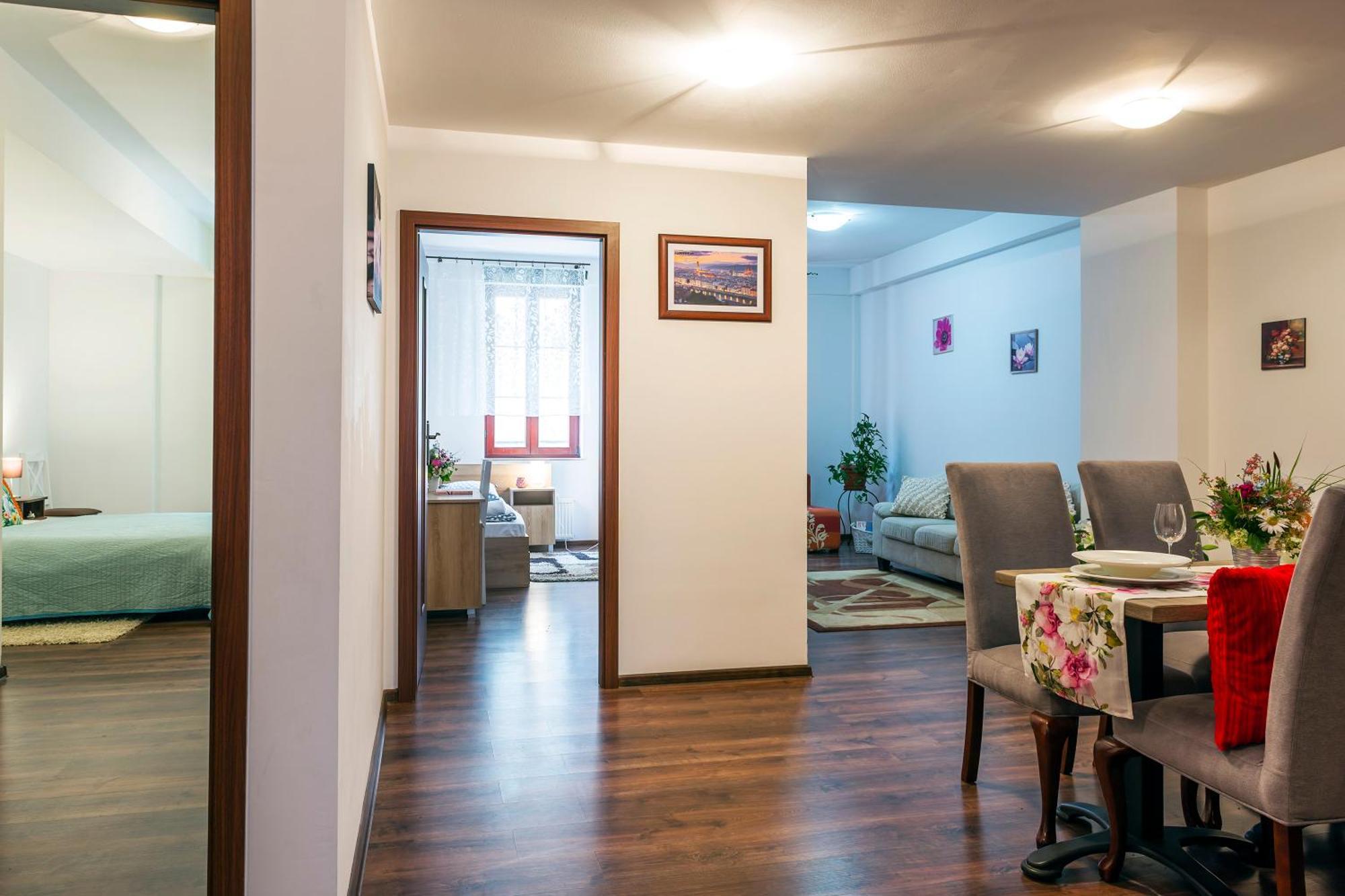 Galeria Italiana Apartments Breslavia Esterno foto